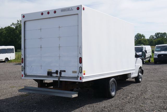 Used 2016 Chevrolet Express 3500 RWD image 8
