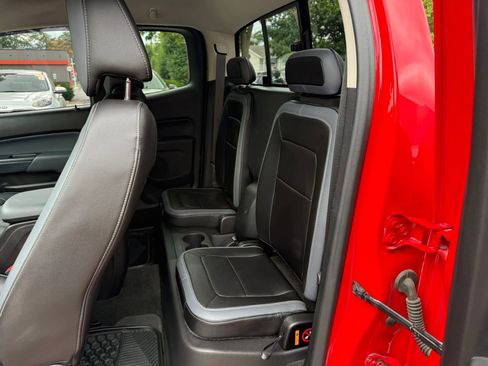 Used 2016 Chevrolet Colorado Z71 AWD/4WD image 13