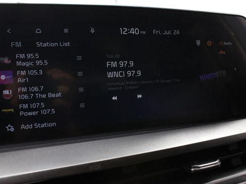 Used 2024 Kia Telluride LX FWD image 2