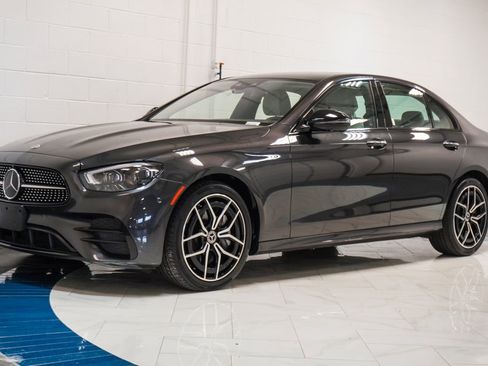Used 2022 Mercedes-Benz E 450 4MATIC Sedan w/ Driver Assistance Package image 4