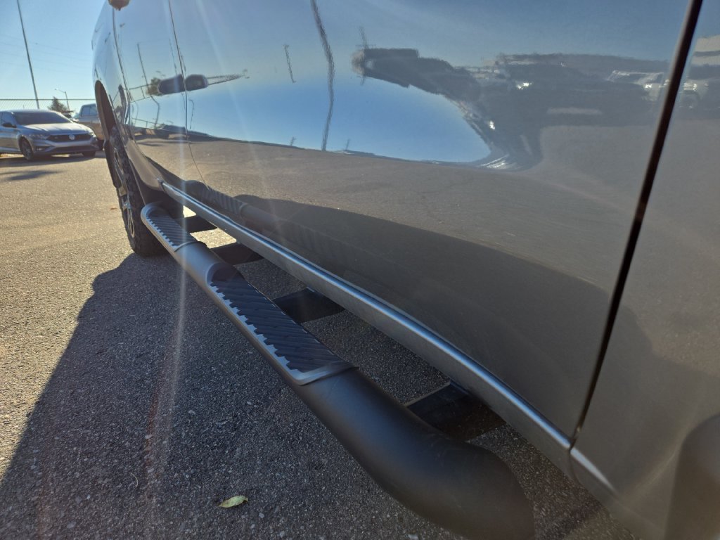 Used 2025 Chevrolet Silverado 1500 LT Trail Boss w/ Protection Package AWD/4WD image 17