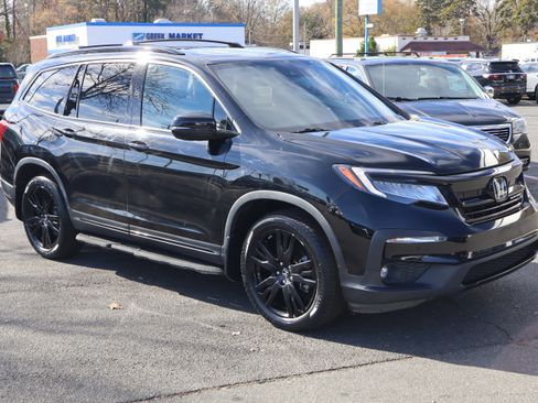 Used 2020 Honda Pilot Black Edition image 2