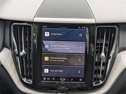 New 2025 Volvo XC60 B5 Plus w/ Protection Package Premier image 19