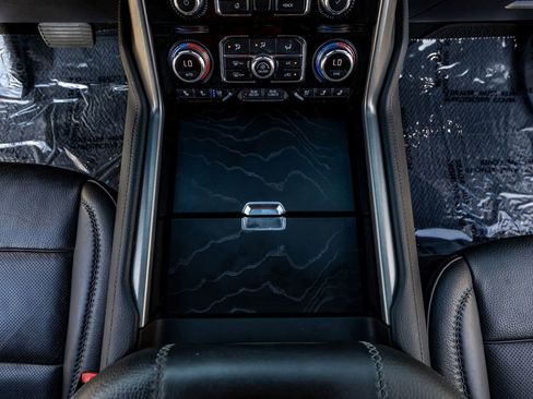 Used 2021 GMC Yukon Denali w/ Denali Ultimate Package image 24