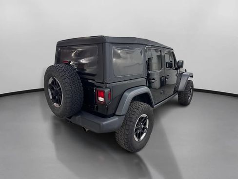 Used 2018 Jeep Wrangler Unlimited Sport S AWD/4WD image 10