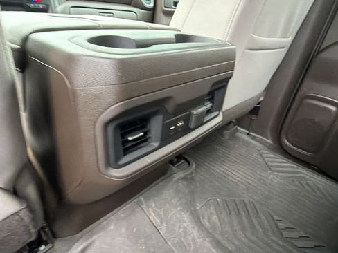 Used 2021 Chevrolet Silverado 1500 LT Trail Boss w/ Convenience Package II AWD/4WD image 18