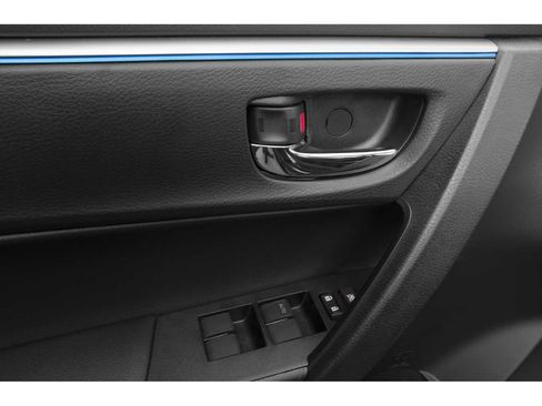 Used 2015 Toyota Corolla S image 15