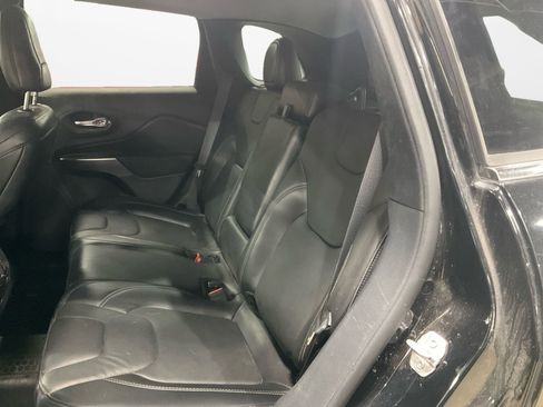 Used 2020 Jeep Cherokee Limited w/ Trailer Tow Group AWD/4WD image 13