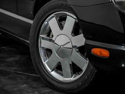 Used 2002 Ford Thunderbird RWD image 3