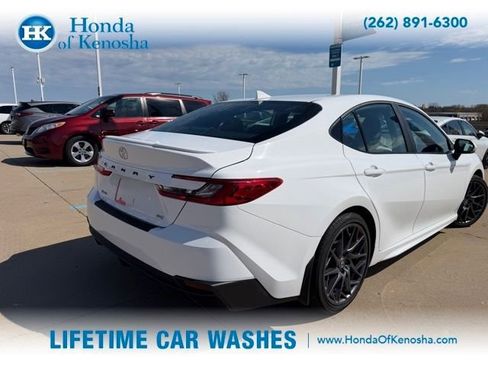 Used 2025 Toyota Camry SE FWD image 2
