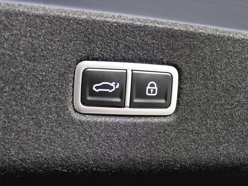 Used 2024 Hyundai Ioniq 6 SEL RWD image 26