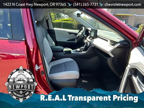 Used 2020 Toyota RAV4 XLE w/ Convenience Package AWD/4WD image 27