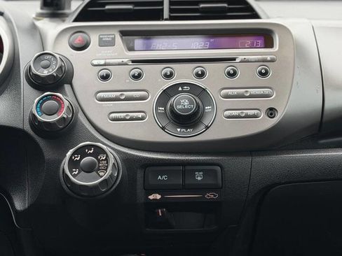 Used 2012 Honda Fit image 6