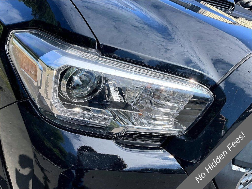 Used 2017 Toyota Tacoma TRD Sport w/ Tow Package (A/T) AWD/4WD image 27