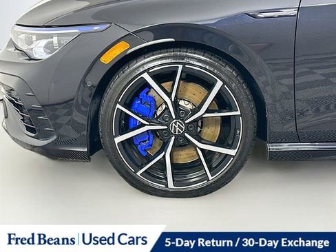 Used 2022 Volkswagen Golf R image 31