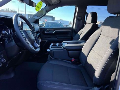 Certified 2025 Chevrolet Silverado 1500 LT w/ Protection Package AWD/4WD image 14