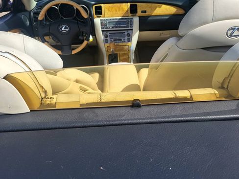 Used 2004 Lexus SC 430 Convertible RWD image 10