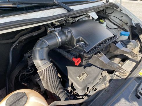 Used 2014 Mercedes-Benz Sprinter 3500 image 35