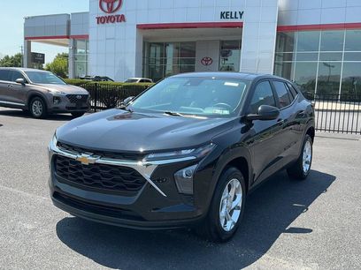 Used 2024 Chevrolet Trax LS w/ LS Convenience Package