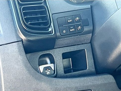 Used 2023 RAM ProMaster 2500 w/ Driver Convenience Group image 10