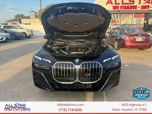 Used 2024 BMW 740i xDrive AWD/4WD image 11
