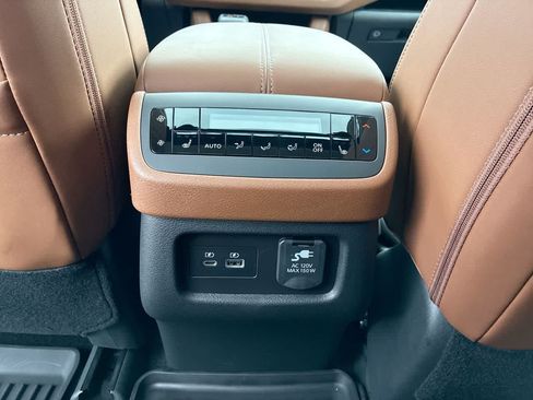 Used 2025 Nissan Pathfinder Platinum w/ Cargo Package FWD image 22