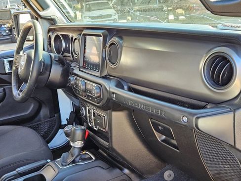 Used 2022 Jeep Wrangler Unlimited Sport S w/ Sun And Sound Package image 24