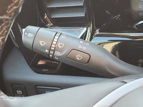 Used 2025 GMC Sierra 1500 SLT image 15