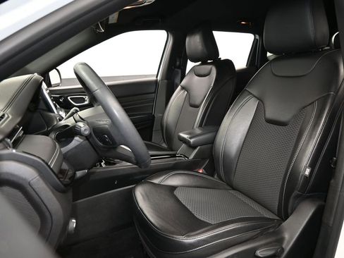 Used 2023 Jeep Compass Altitude image 10