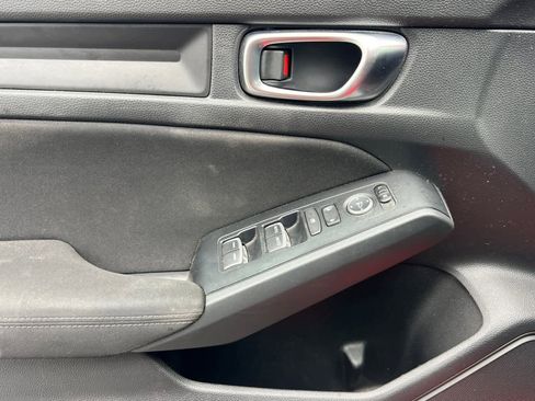 Used 2023 Honda Civic Sport image 16