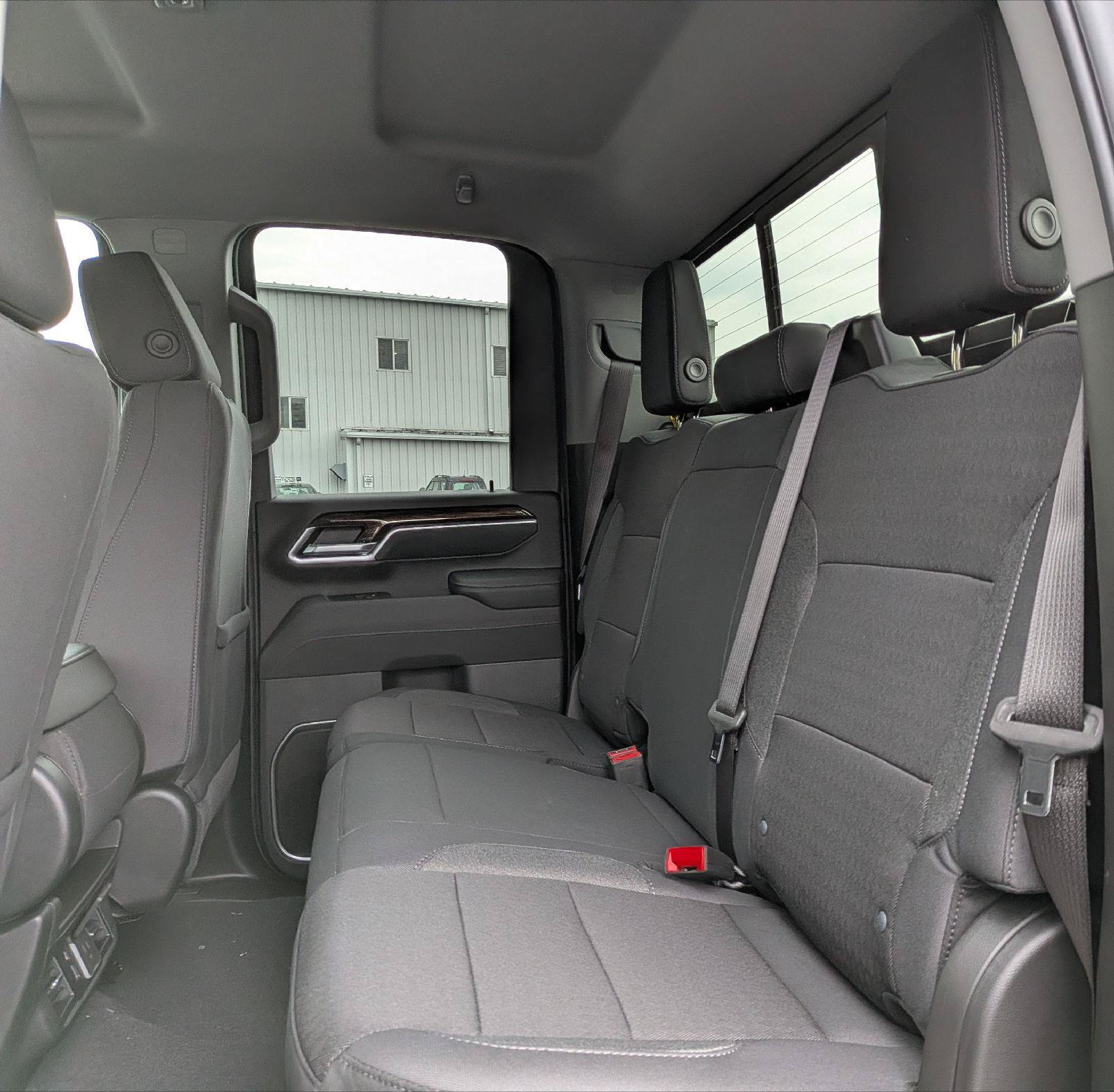 New 2026 GMC Sierra 2500 SLE w/ SLE Value Package; AWD/4WD image 20