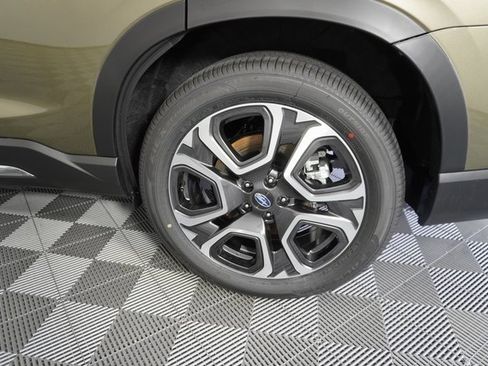 New 2025 Subaru Ascent Limited image 8