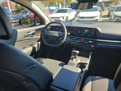 New 2026 Kia Sportage SX FWD image 13