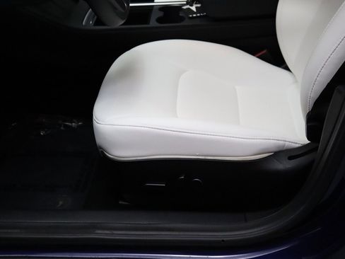 Used 2022 Tesla Model 3 Standard Range image 55