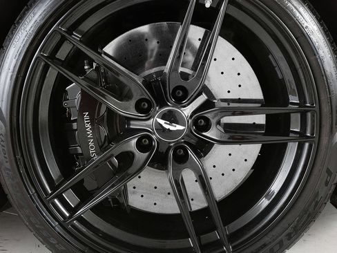 Used 2023 Aston Martin DBS Coupe RWD image 6