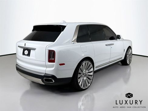 Used 2024 Rolls-Royce Cullinan image 7
