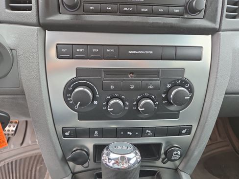 Used 2007 Jeep Grand Cherokee SRT8 w/ SRT Option Group I AWD/4WD image 7