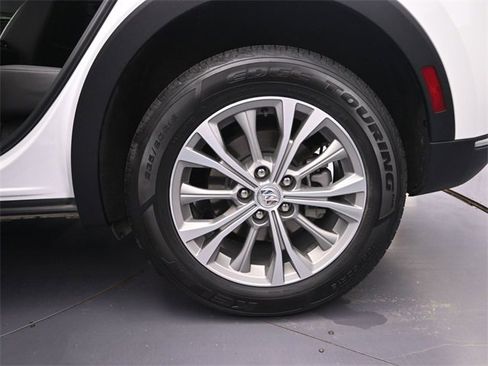 Used 2023 Buick Envision Preferred image 11