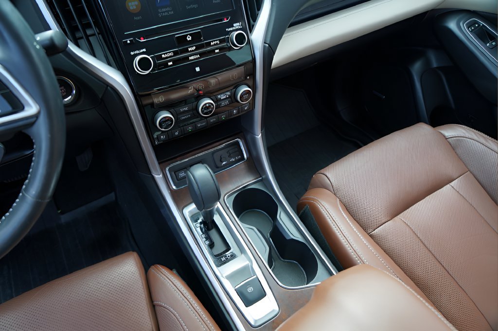 Used 2020 Subaru Ascent Touring w/ Popular Package #2A AWD/4WD image 17