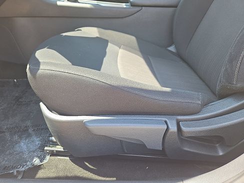 Used 2024 Nissan Sentra SV FWD image 24