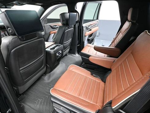 Used 2024 GMC Yukon Denali Ultimate AWD/4WD image 45