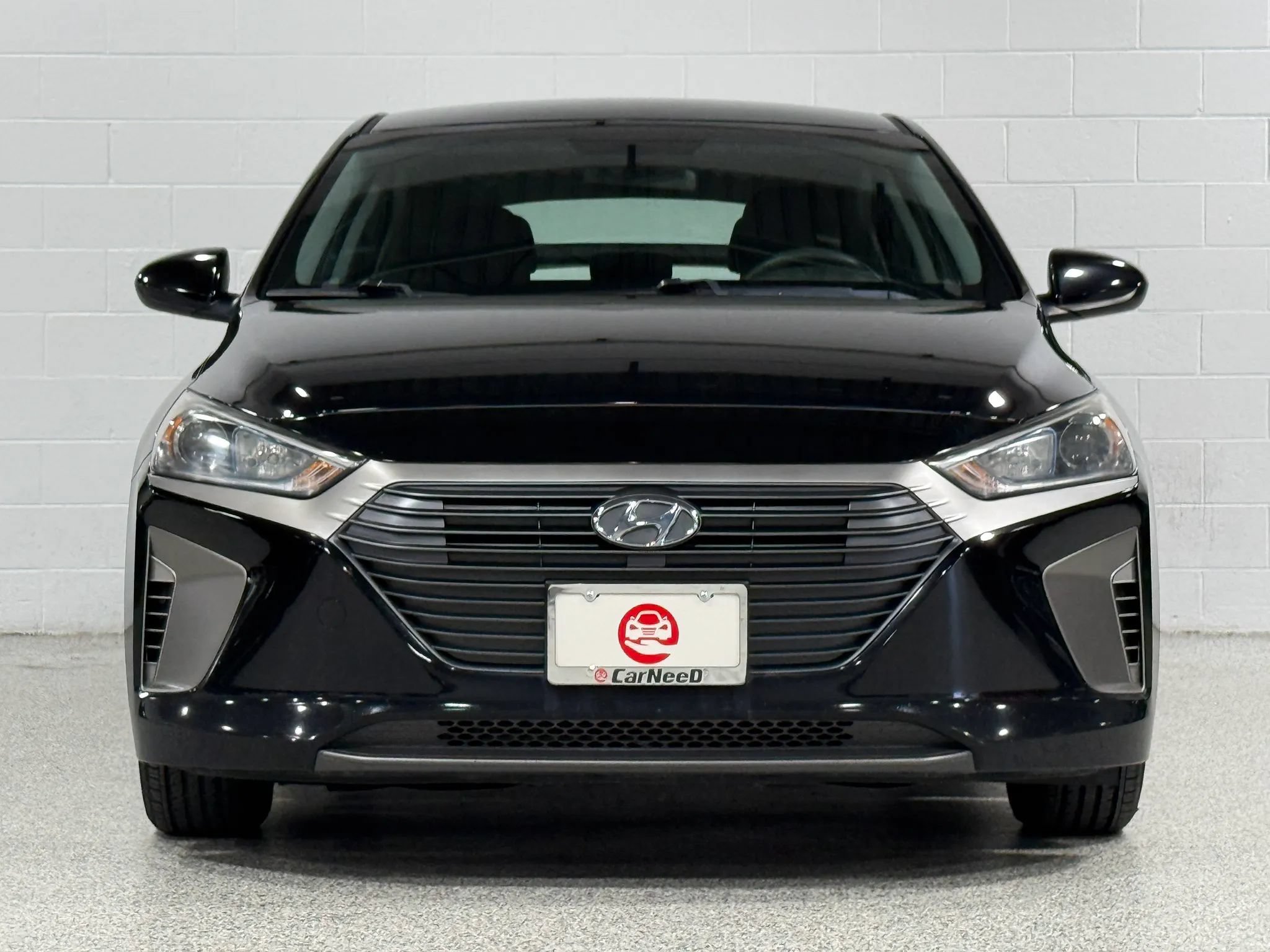 Used 2018 Hyundai Ioniq Blue FWD image 3