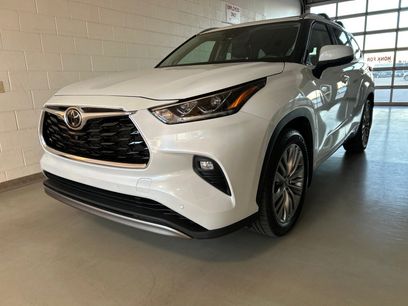 Used 2022 Toyota Highlander Platinum