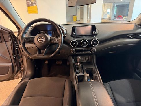 Used 2025 Nissan Sentra S FWD image 28