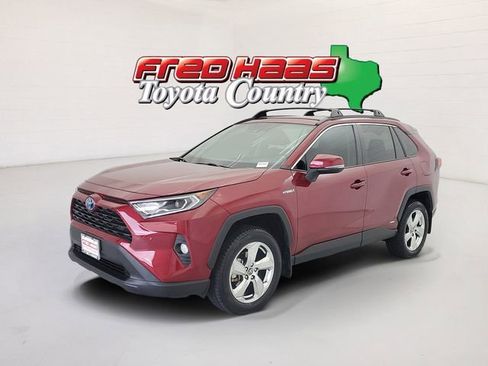 Used 2021 Toyota RAV4 XLE Premium AWD/4WD image 1