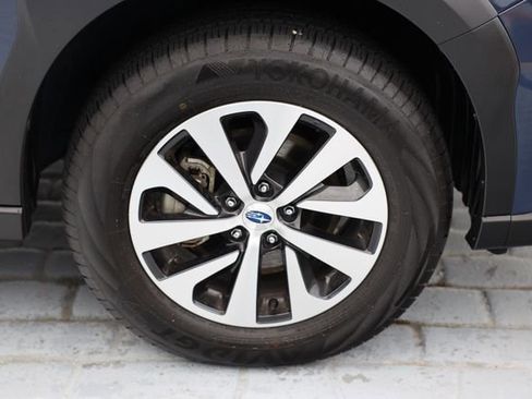 Certified 2025 Subaru Outback Premium AWD/4WD image 60