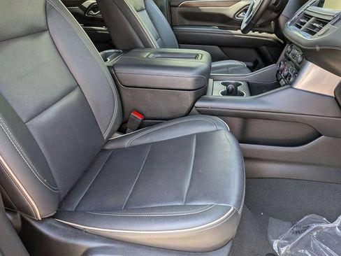 Used 2024 Chevrolet Tahoe Premier AWD/4WD image 27