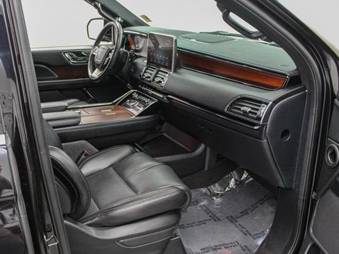 Used 2021 Lincoln Navigator L Reserve AWD/4WD image 25