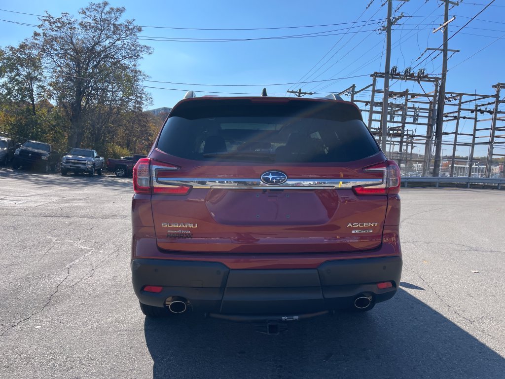 Used 2023 Subaru Ascent Limited w/ Technology Package AWD/4WD image 4