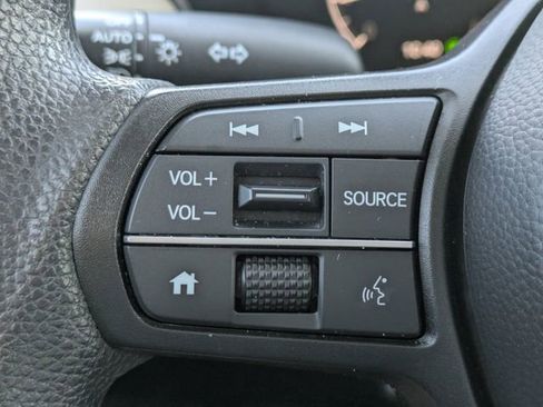 Used 2025 Honda HR-V LX image 33